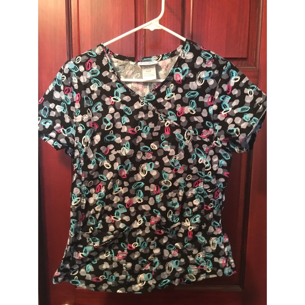Scrub top